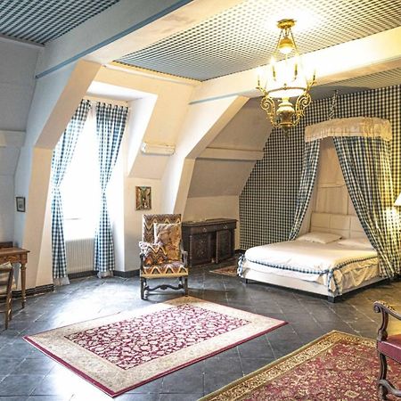 Bourg-des-Comptes Chateau Du Boschet Chambre De L'Infatigable Gentilhomme מראה חיצוני תמונה