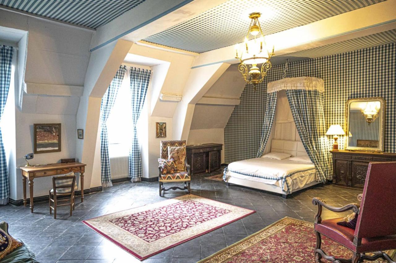 Bourg-des-Comptes Chateau Du Boschet Chambre De L'Infatigable Gentilhomme מראה חיצוני תמונה
